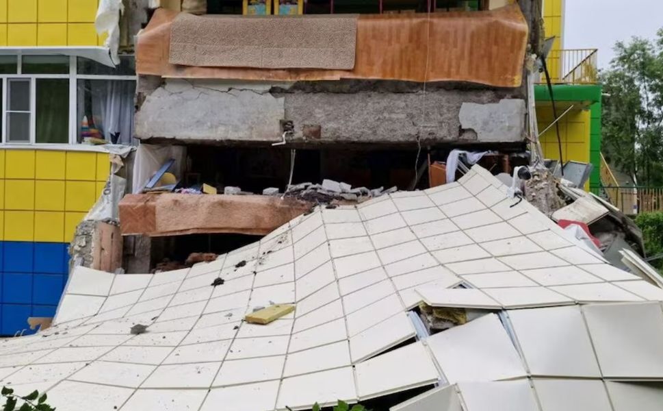 Dehşete düşüren görüntüler: Rusya'daki 8,8'lik deprem kameralara yansıdı!