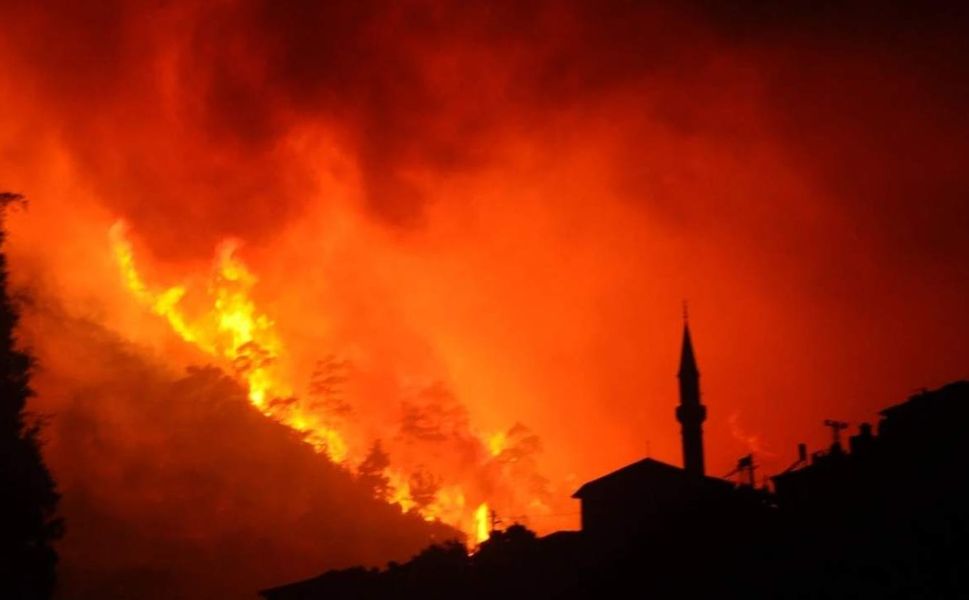İzmir Ödemiş yangınında yatalak hasta yanarak hayatını kaybetti!