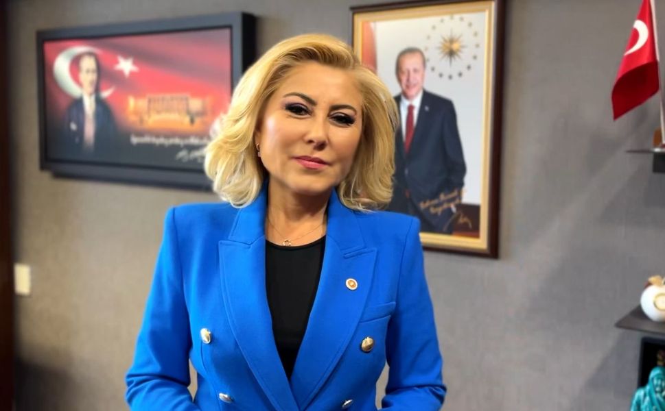 AK Partili Bursalı muhalefete yüklendi: Birileri çizgi film siyaseti anlayışını terk etmedi