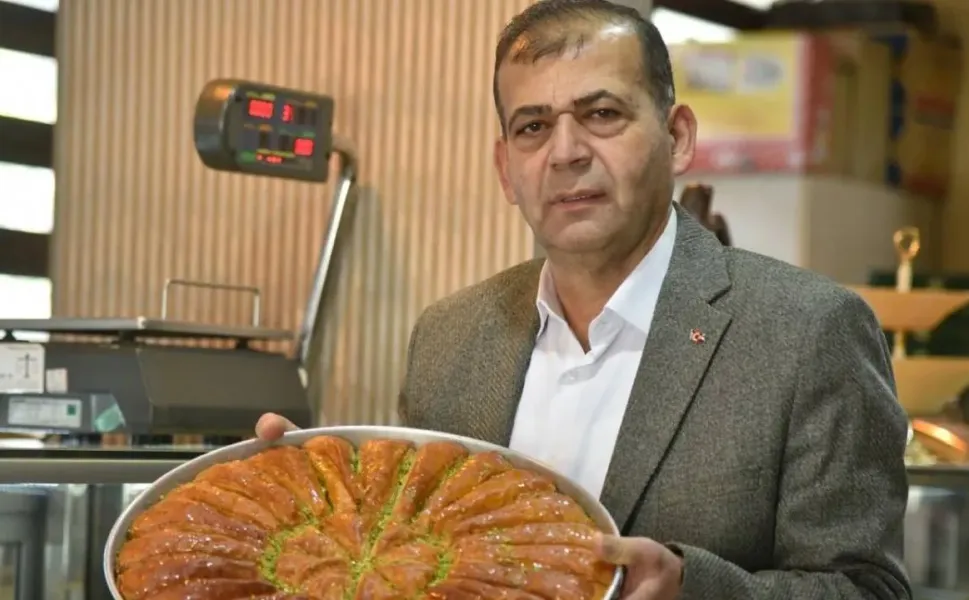 Antalya Pastacılar Odası Başkanı Kerim Üre yaşamına son verdi