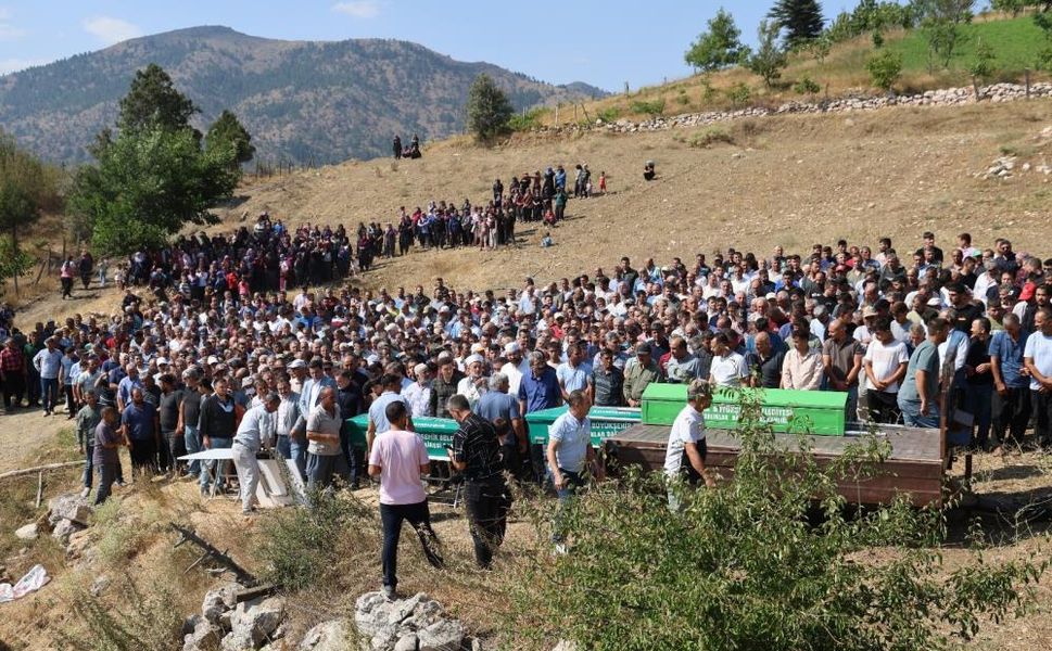 “Bu gülleri mezarıma dik” vasiyetiyle yürekleri dağladı… Gözyaşları sel oldu!