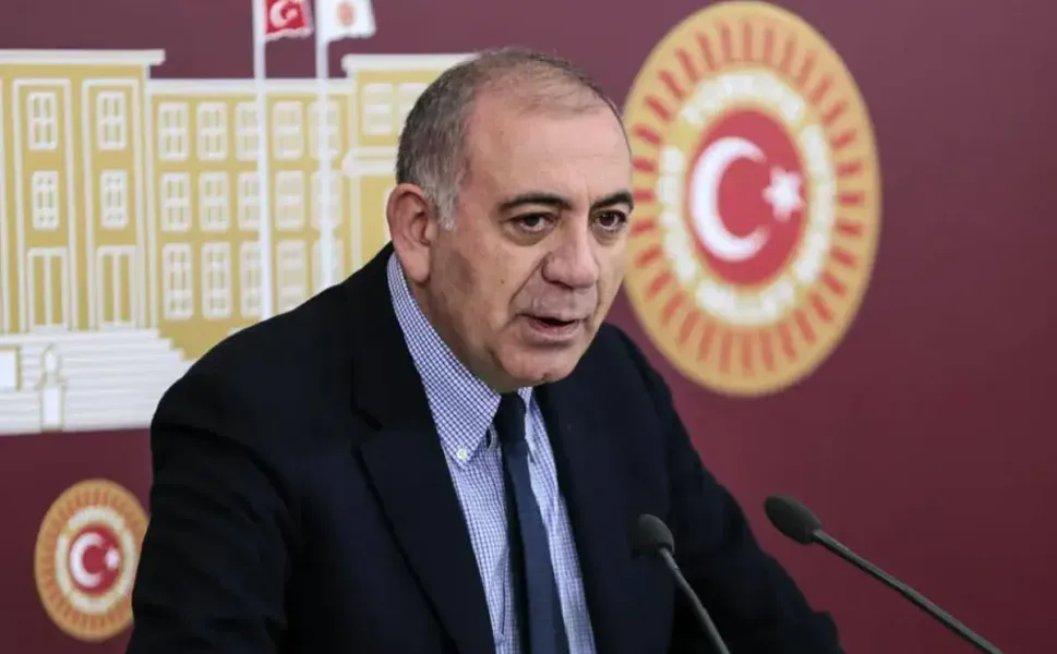 Mahkemeden 'Gürsel Tekin' kararı: Görevine devam edecek