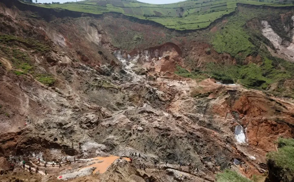 Bakır madeninde göçük faciası: 32 kişi hayatını kaybetti!