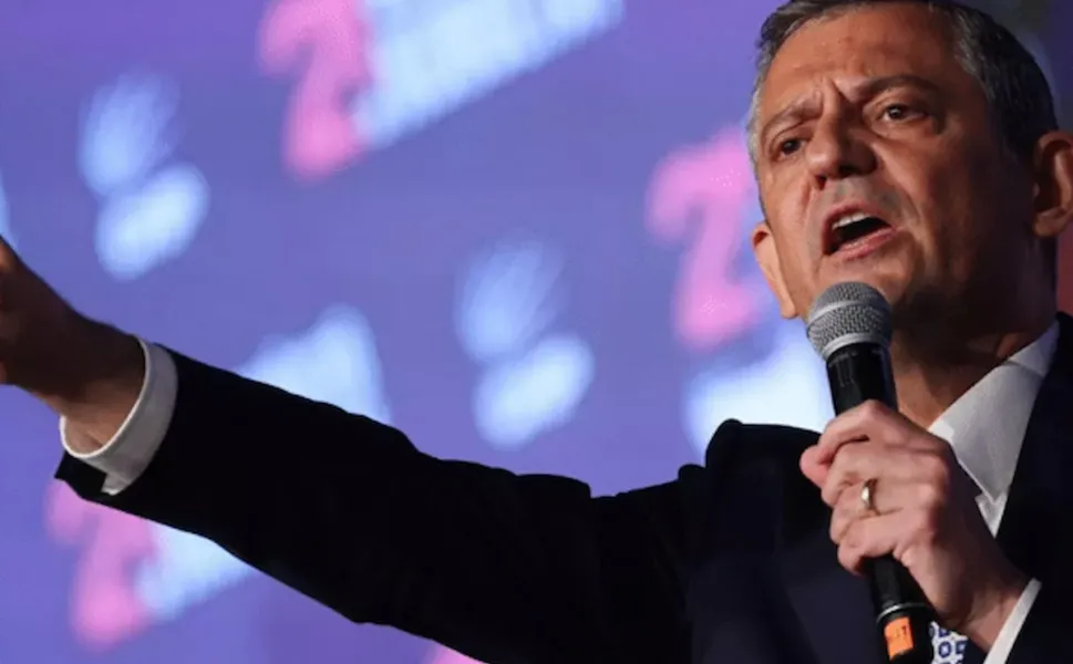 Özgür Özel, İzmir'de Toplu Açılış Töreni'nde konuşuyor: Önünde sonunda kazanacağız