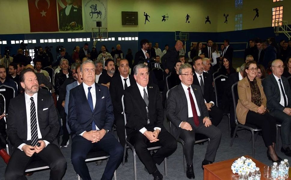 Beşiktaş, İzmir’de DEÜ ile ortak proje imzaladı