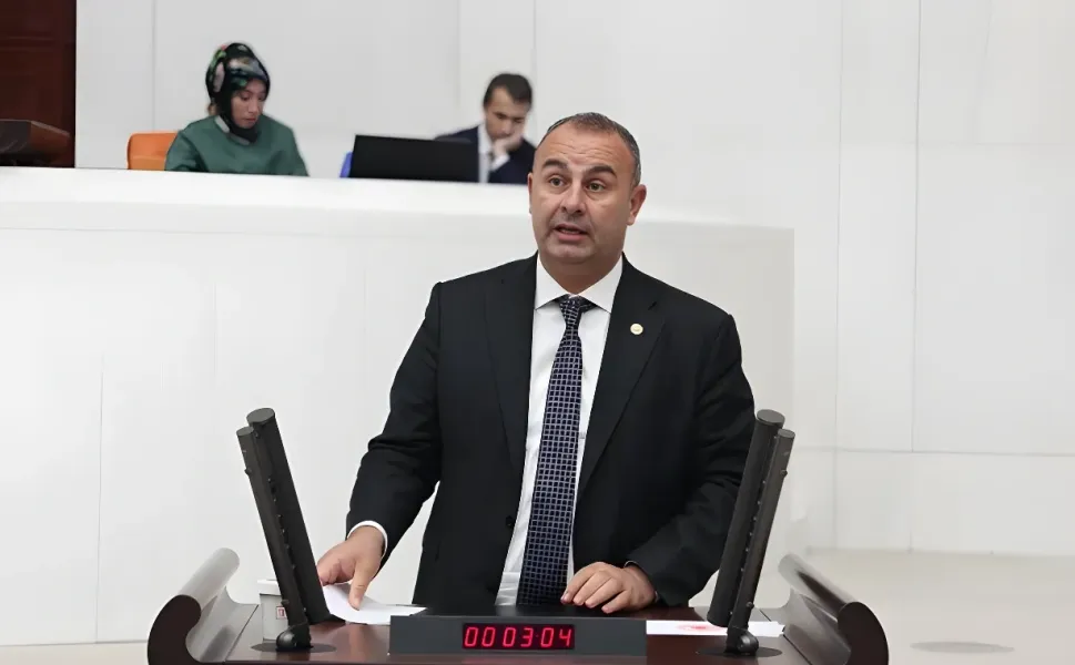 Demircili Koyu’ndaki asbestli gemi Meclis gündeminde: CHP’li Arslan, Bakanlığı göreve çağırdı!