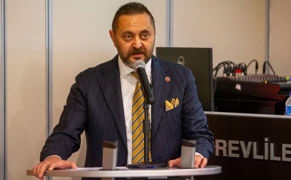 AK Partili Ünal'dan CHP'li Başarır'a: İzmir zıplanacak yer değil, hesap verilecek yerdir!