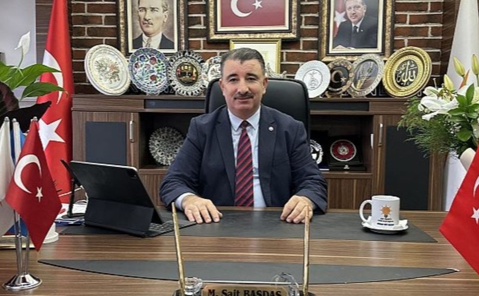 Başdaş'tan Başkan Denizli'ye sert yanıt: Konak’ta pişer, Çeşme’ye yalan, kibir ve iftira düşer!