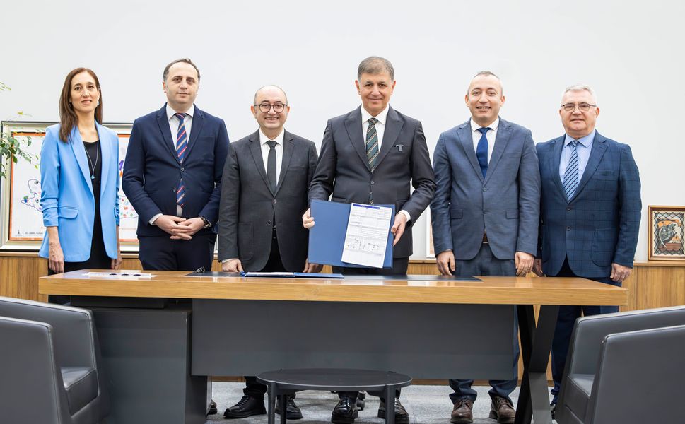 Başkan Tugay’dan tarihi imza: İzmir’in simgesi yerinde yeniden hayat bulacak