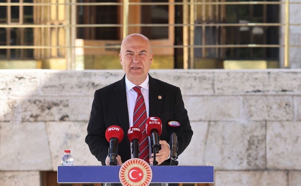 CHP'li Murat Bakan: Astsubaylar hakkını istiyor!