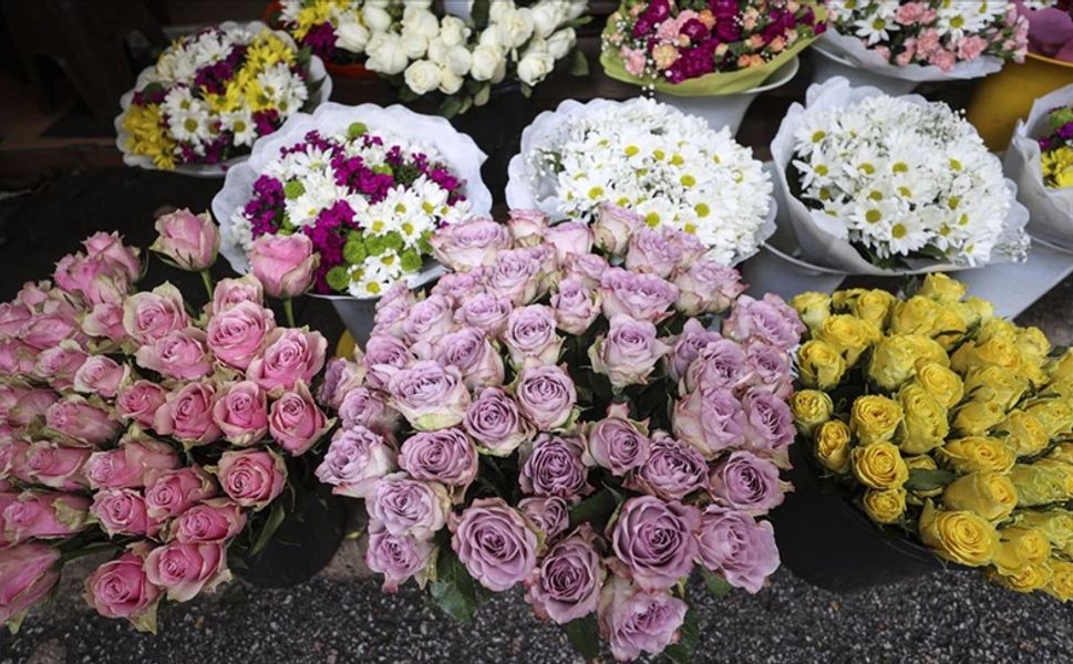 Çiçekçiler Odası'ndan Sevgililer Günü öncesi uyarı: "Vampir sitelerden uzak durun"