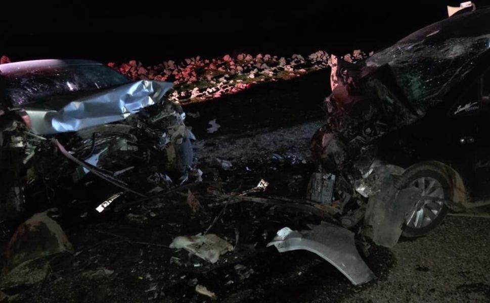 Feci kaza! İki otomobil çarpıştı, 5 kişi hayatını kaybetti