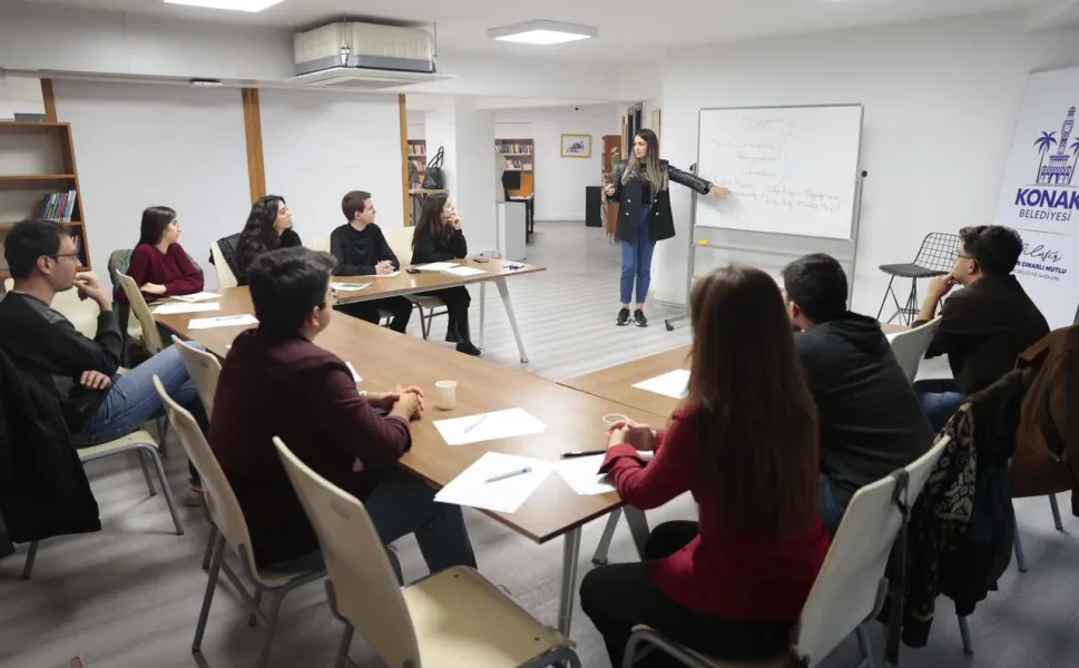 Gençliğin kalbi Konak Gençlik Merkezi’nde atıyor