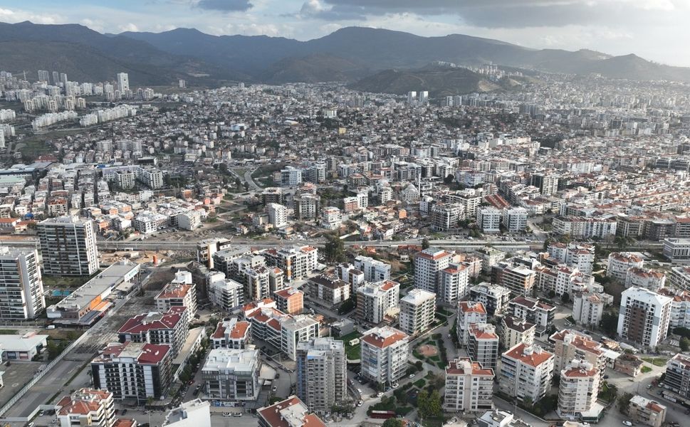 Uzmandan İzmir için net uyarı: Binaların yarısı riskli