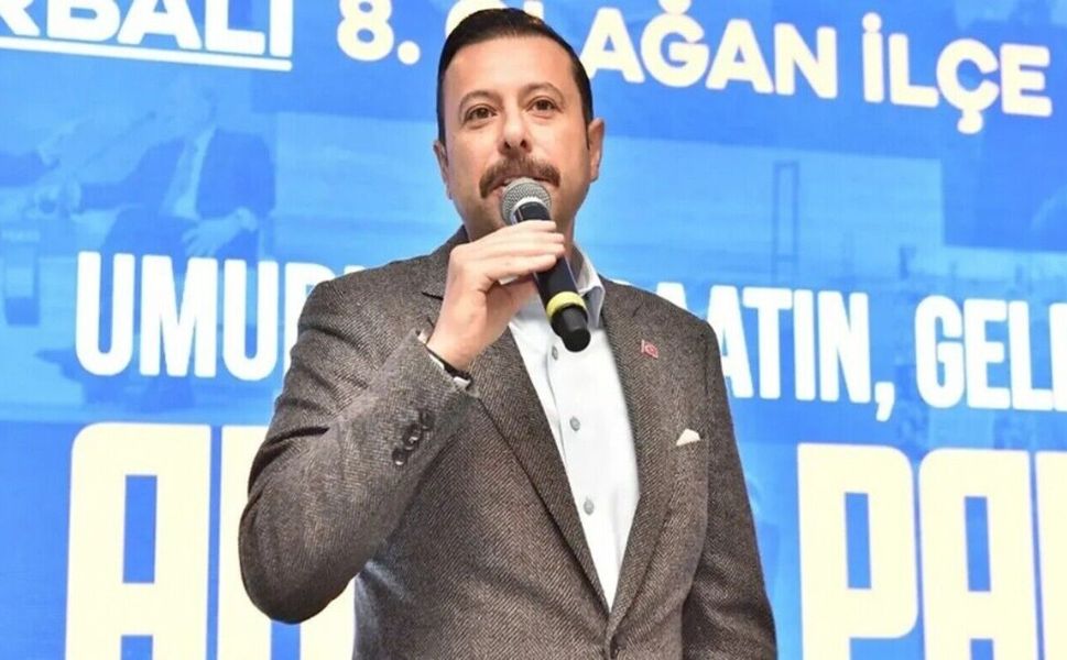 AK Partili Kaya'dan Büyükşehir'e: İzmir, 4 katlı bir apartmanı bile yönetemeyecek yerel yöneticileri hak etmiyor!