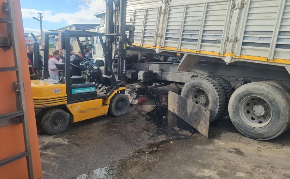 Sanayide acı olay... Kahraman baba son nefesinde oğlunu kurtardı