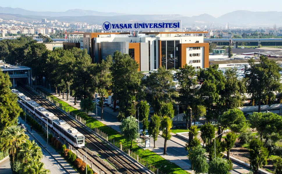 Yaşar Üniversitesi’nde iki fakülte kapatıldı
