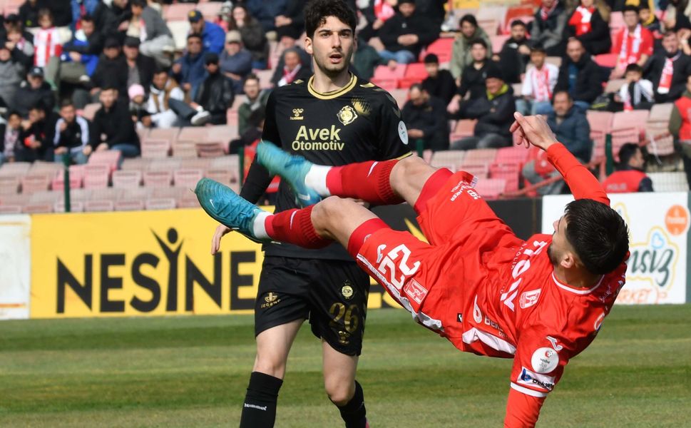 Altay'da hedef kalan 5 haftada puanlar almak