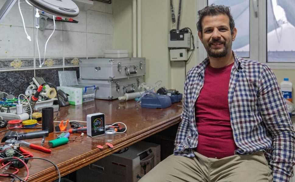 Asperger sendromlu yüksek mühendis, Eşrefpaşa Hastanesi’nde göreve başladı