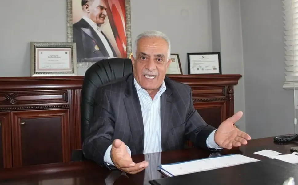 İzmir'de pazarcı esnafının başkanı yeniden Hamdin Erişen seçildi