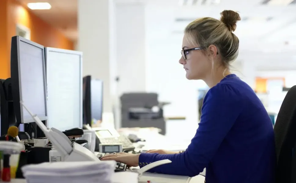 Kadın memurlara haftada 4 gün çalışma önerisi