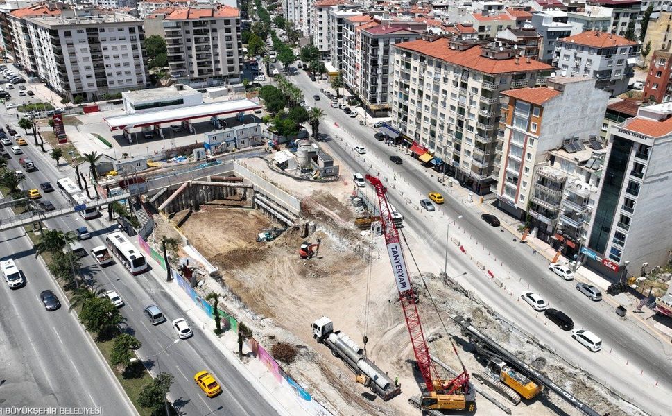 Buca Metrosu’nda çalışmalar durdu