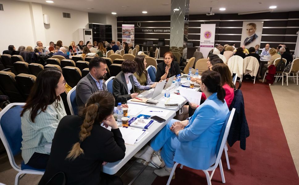 3'üncü Yaş Üniversiteleri Çalıştayı Narlıdere’de toplandı