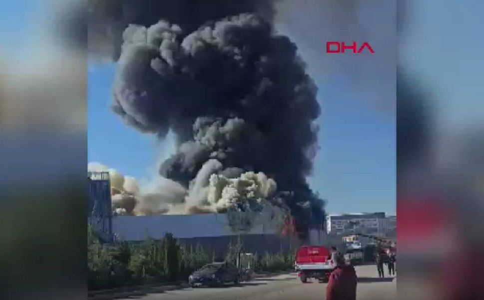 Boya fabrikası yangınında yaralılar var, 1 işçi kayıp