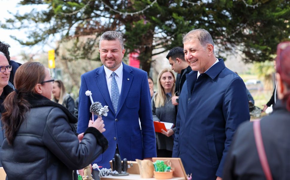 Buca’da kadın emeği pazarı yoğun ilgi gördü