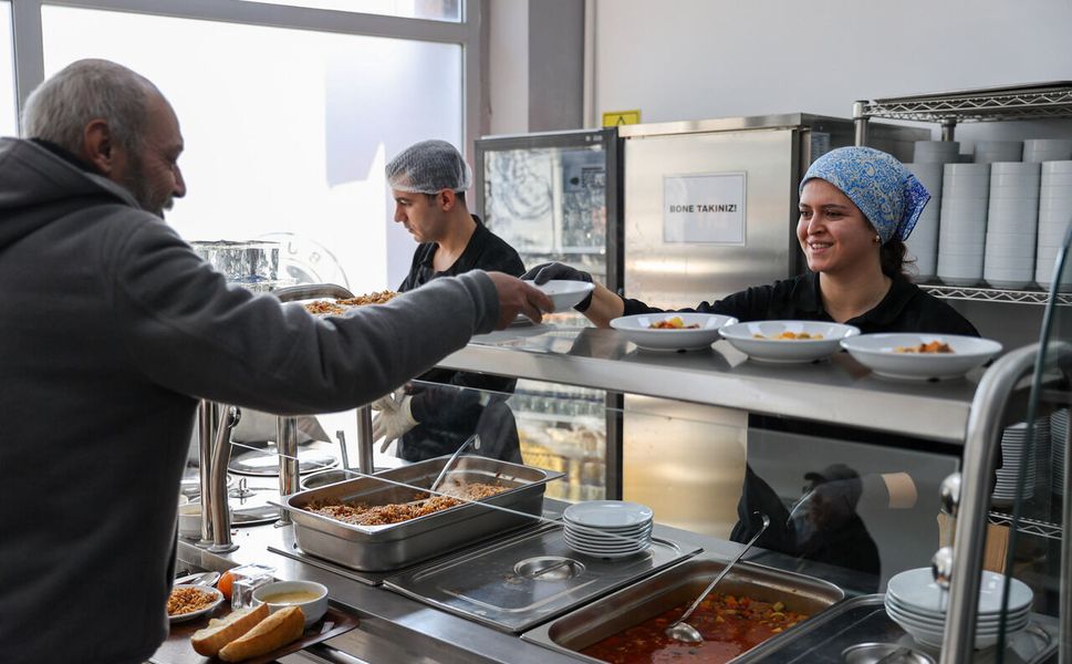 Buca’da 'Şehitler Haftası' dayanışması: Kent Lokantaları 14 Nisan'da ücretsiz