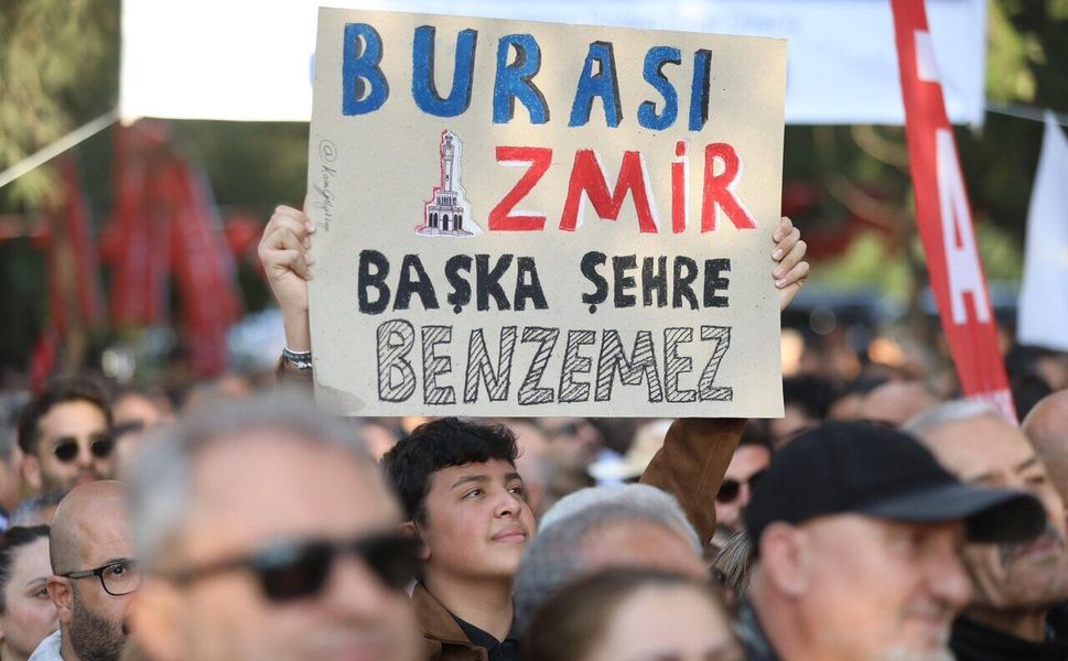 CHP'li Salih Uzun'dan 'Meslek Fabrikası' mesajı: İzmir unutmaz bu nobranlığı!