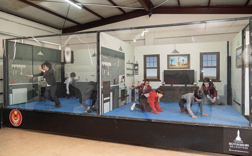 İzmir’de deprem bilinci sanal gerçeklikle güçleniyor