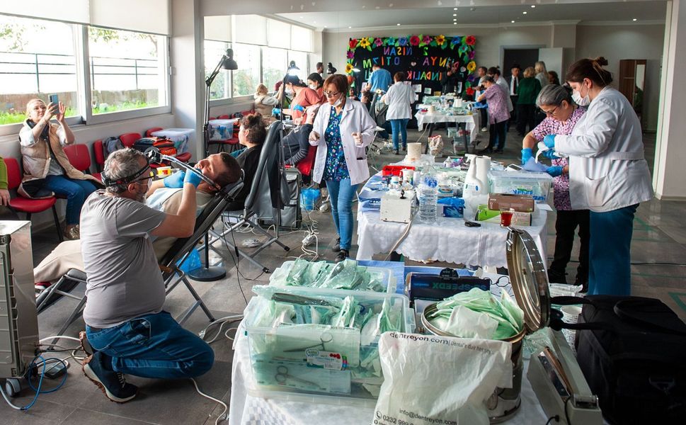 Karşıyaka’da özel bireylere ağız ve diş sağlığı taraması