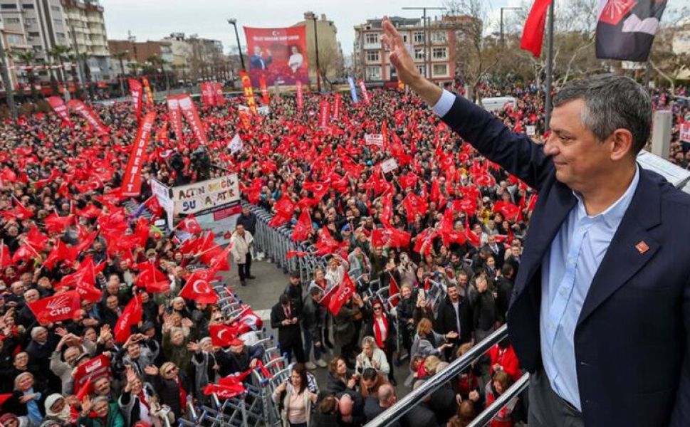 CHP’nin “Millet İradesine Sahip Çıkıyor” mitinglerinin 103’üncüsü Kütahya’da düzenlendi