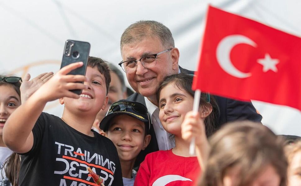 Tugay'dan 23 Nisan mesajı: "En büyük gücümüz yetiştirdiğimiz nesillerdir"