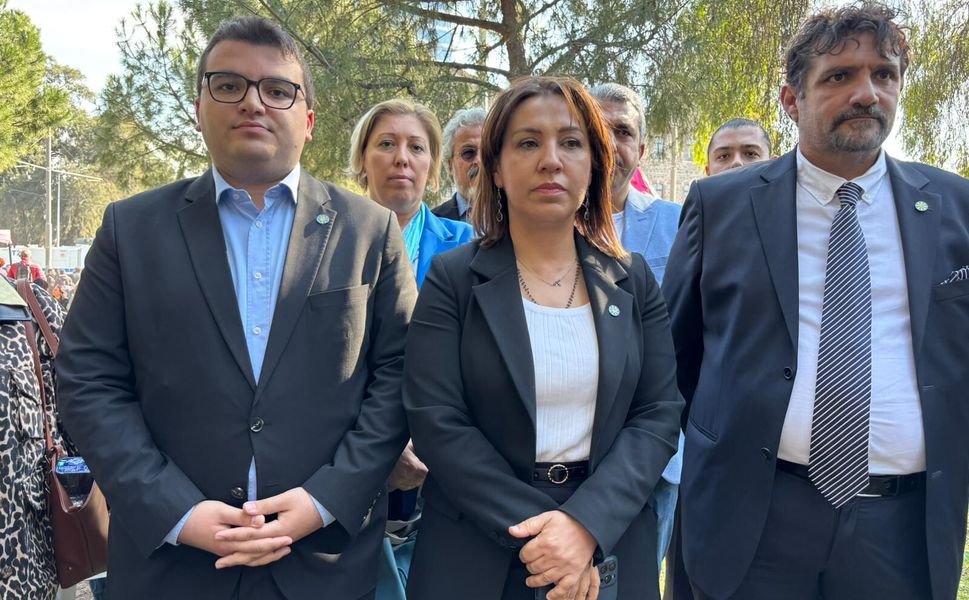 Başkan Doğan Meslek Fabrikası önünde sağduyu çağrısı yaptı