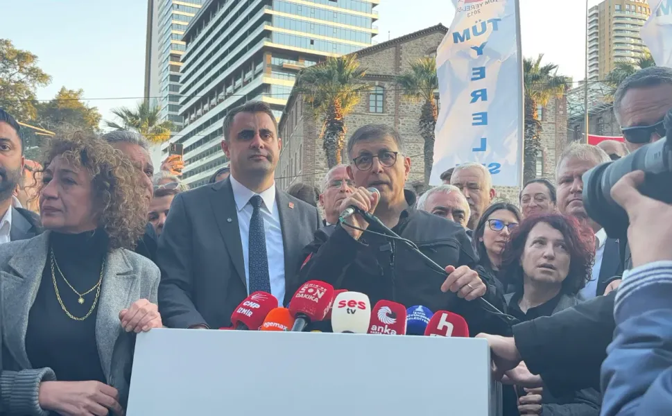 Tugay’dan AK Partili vekillere sert sözler: Utanmadınız mı oyunu aldığınız İzmirlilerin malına çökmeye?