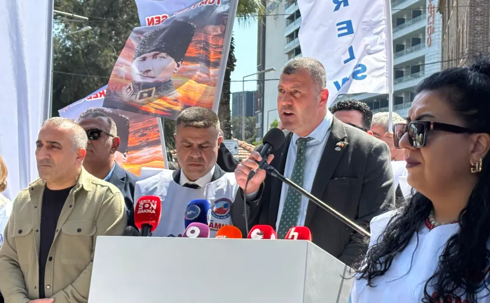 Tüm Yerel - Sen İzmir ablukaya tepki göstererek iş bıraktı