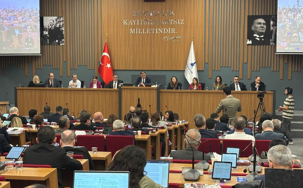 Başkan Tugay: Allah İzmir'i kirli insanlardan korusun