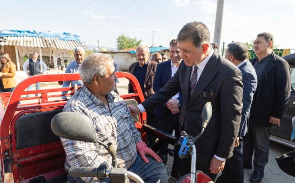 Başkan Tugay Çırpı’da halkla buluştu