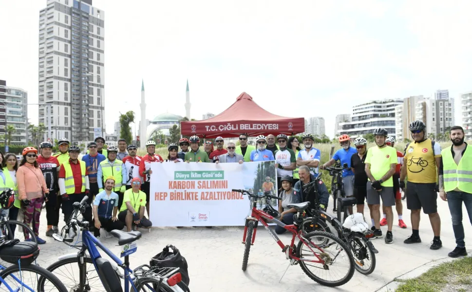 Çiğli'de pedallar 36 kilometre sıfır atık için çevrildi