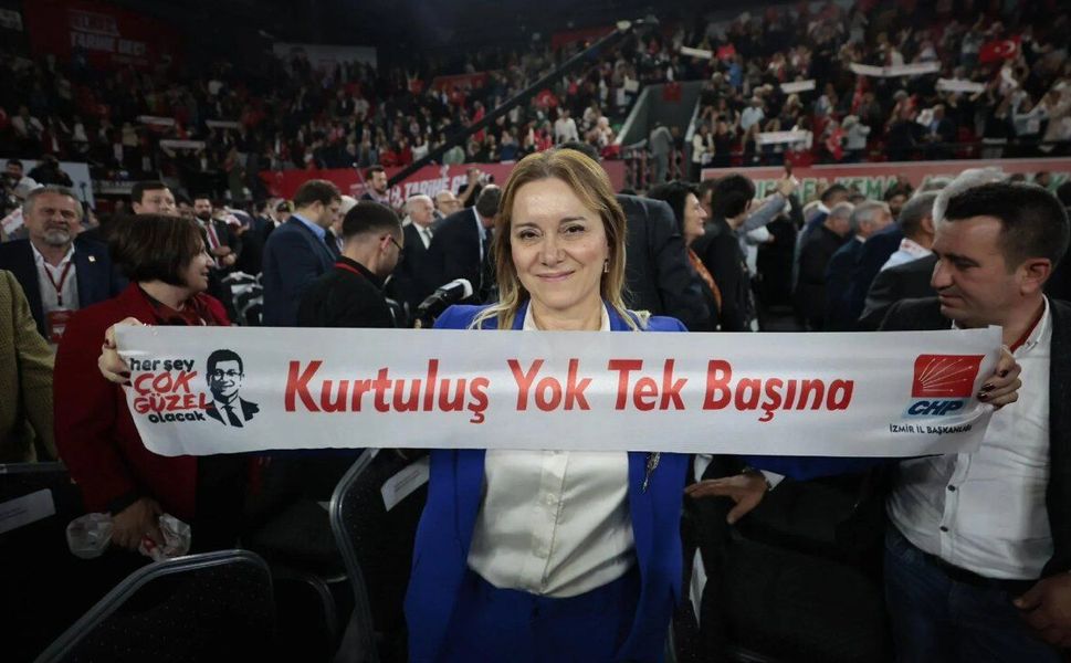 CHP’li kadın belediye başkanlarından Özgür Özel'e umut yeşerten destek mesajı!
