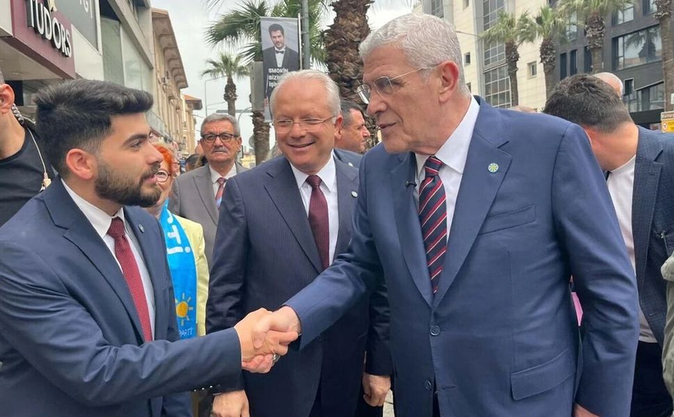 Dervişoğlu, Kemeraltı esnafıyla buluştu: 35 yıldır çözülmüş bir sorun yok!