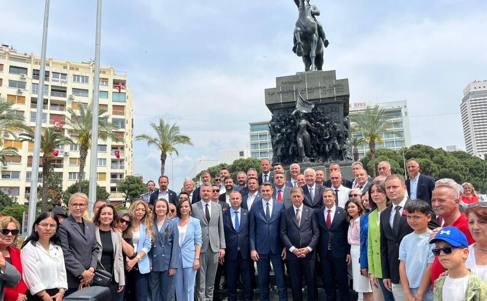 Gençler bayramı değil geçim derdi konuşuyor