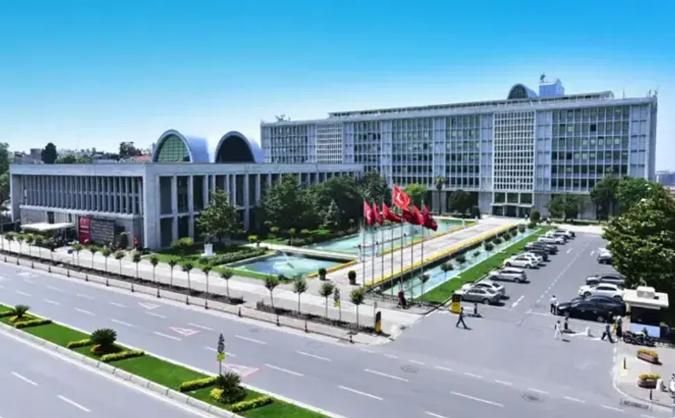 İBB’ye yönelik “yolsuzluk” soruşturmasında yeni operasyon: 30 gözaltı kararı