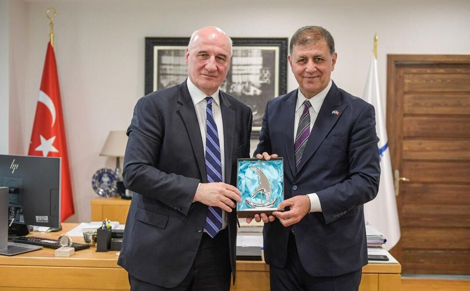 İzmir’de diplomasi trafiği: Yunanistan hattında yeni iş birliği