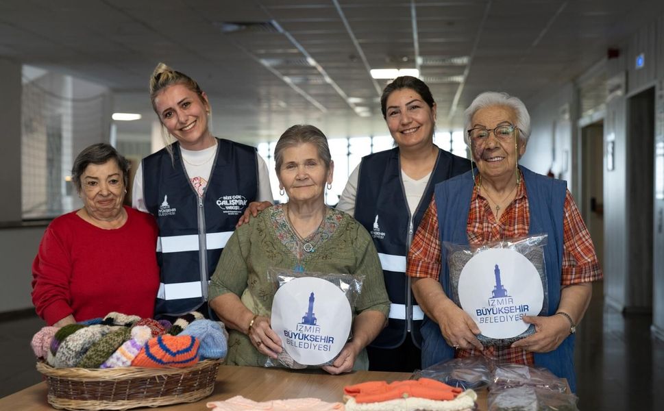 İzmir’de ilmek ilmek dayanışma