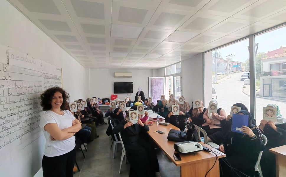 İzmir’de kadın sağlığı eğitimleri yaygınlaşıyor