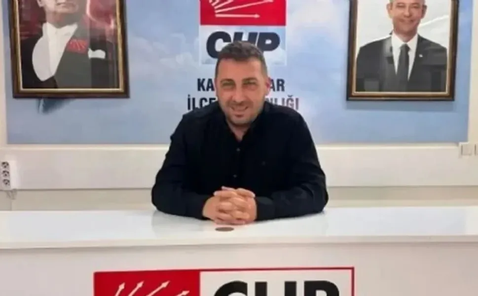 İzmir'de CHP'li meclis üyesi, Cumhurbaşkanına hakaretten gözaltında