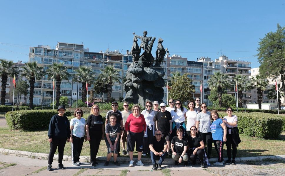 Konaklılar açık havada sporla güne başlıyor